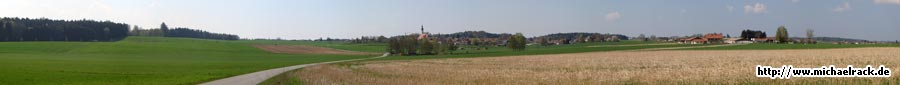 Panorama-Aufnahme aus Saaldorf, Gemeinde Saaldorf-Surheim, Juni 2009